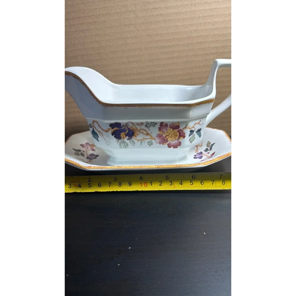 Wedgwood Devon Rose Chinoiserie Gravy Boat Underplate England Floral Bone China